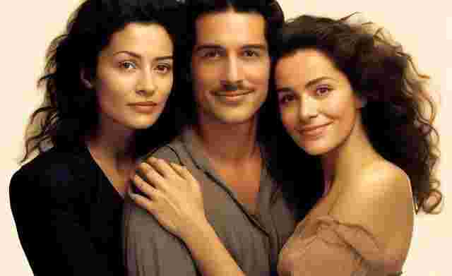 1月09日《天堂王者》坐骑羽翼介绍　《穿越火线枪战王者》沙城地图解析